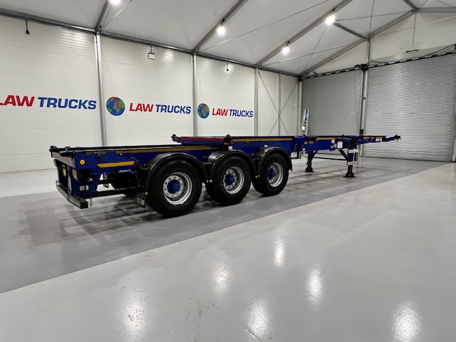 Dennison Tri Axle Sliding Skeletal Trailer BPW