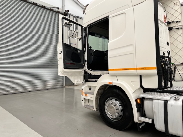 Scania R420 6×2 Midlift Topline Tractor Unit