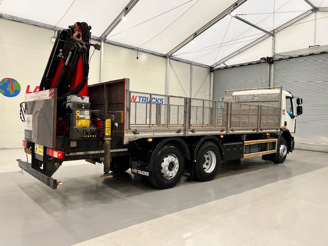 Renault C320 6×2 Day Cab Dropside with Crane