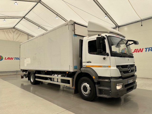Mercedes Axor 1824 Day Cab Box Van