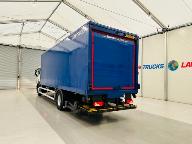 Scania P250 4×2 Sleeper Cab Box Van Manual
