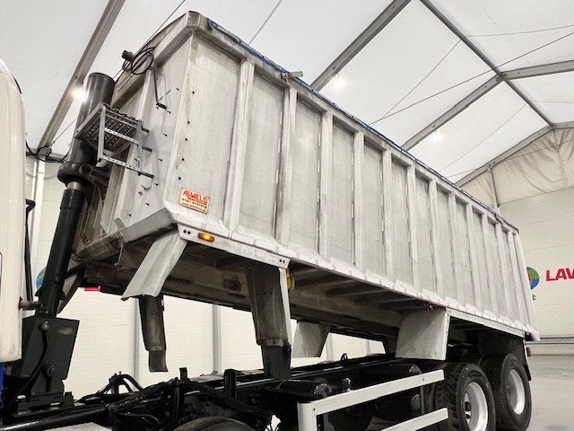 Scania R410 8×4 Sleeper Cab Bulk Tipper