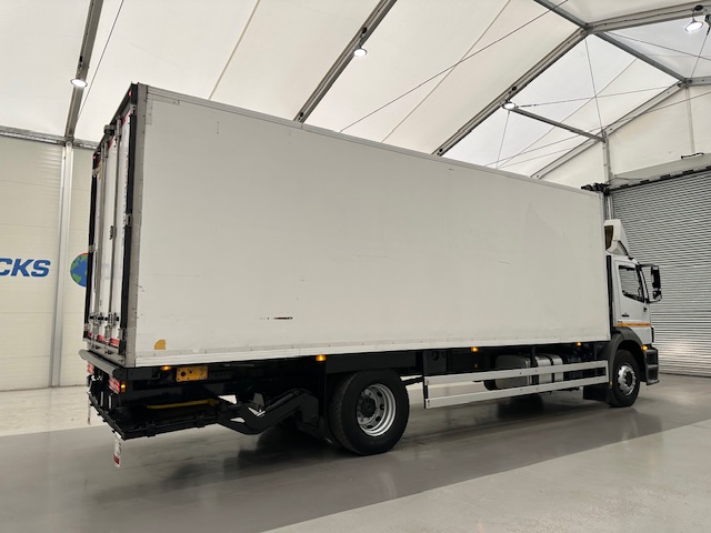 Mercedes Axor 1824 Day Cab Box Van
