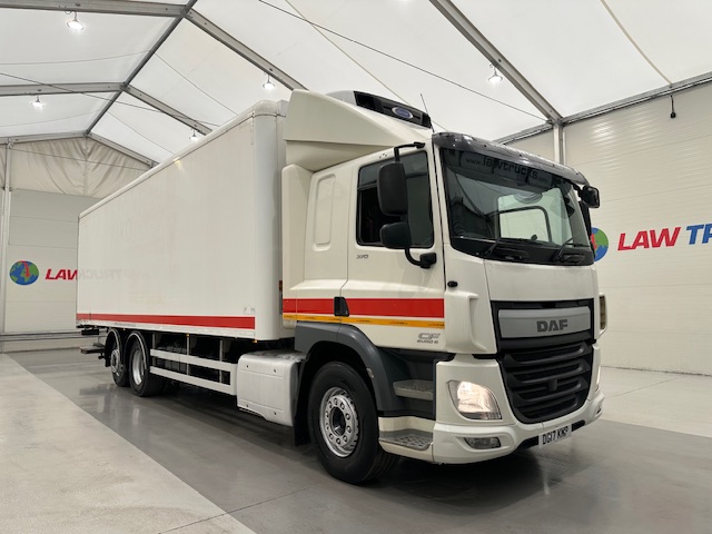 DAF CF 370 6×2 Sleeper Cab Fridge Box