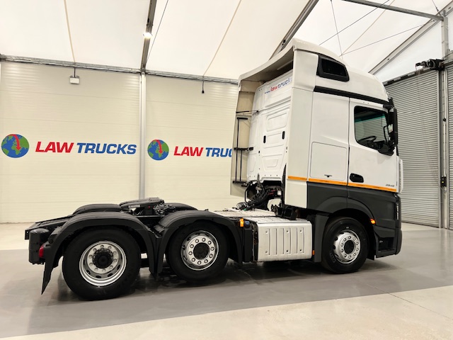 Mercedes Actros 2545 6×2 Midlift Tractor Unit