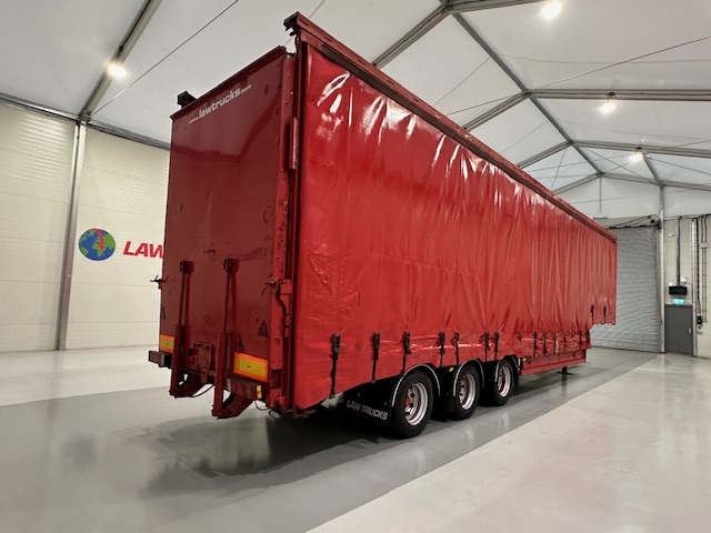 Kerbaid Miles Nunn Tri Axle Stepframe Enclosed Lowloader