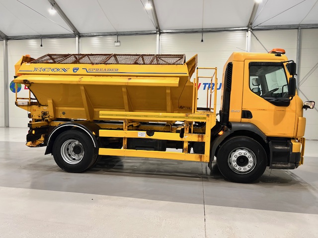 Volvo FE 240 4×2 Day Cab Gritter