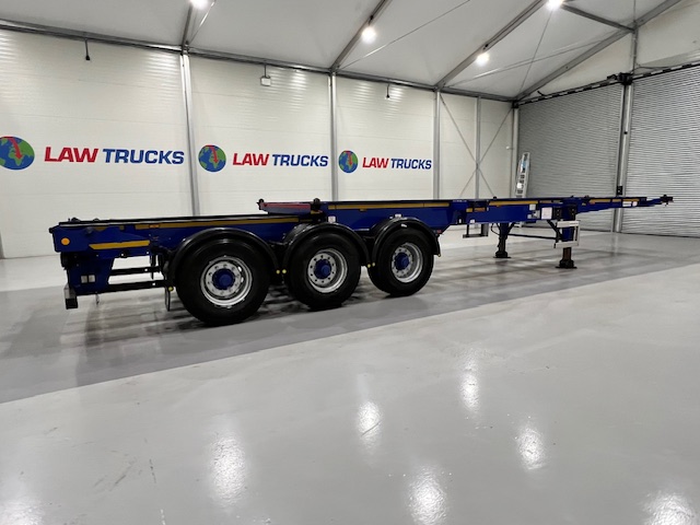 Dennison Tri Axle Sliding Skeletal Trailer BPW