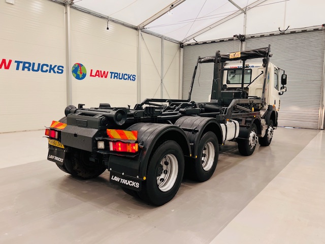 DAF CF85 360 8×4 Day Cab Hookloader Manual