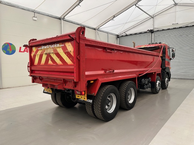 Hino 3241 700 8×4 Sleeper Cab Steel Tipper