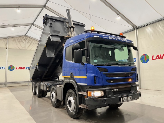 Scania P370 8×4 Sleeper Cab Tipper Manual