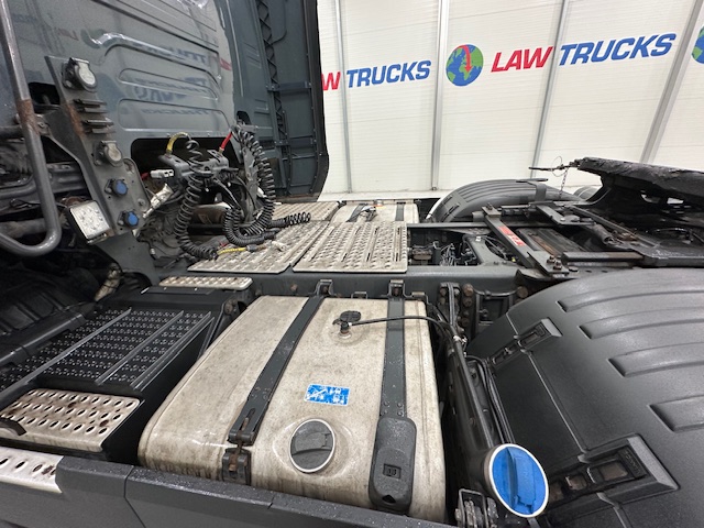 Scania R450 6×2 Midlift Highline Tractor Unit