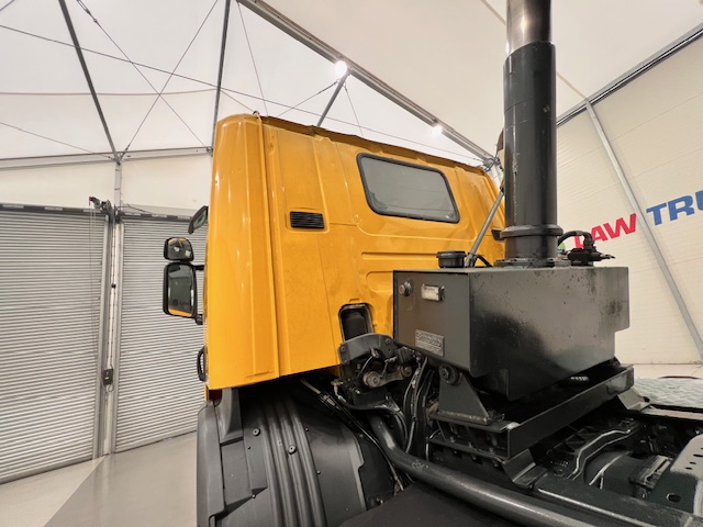Scania P380 8×4 Day Cab Steel Tipper Manual