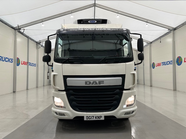 DAF CF 370 6×2 Sleeper Cab Fridge Box
