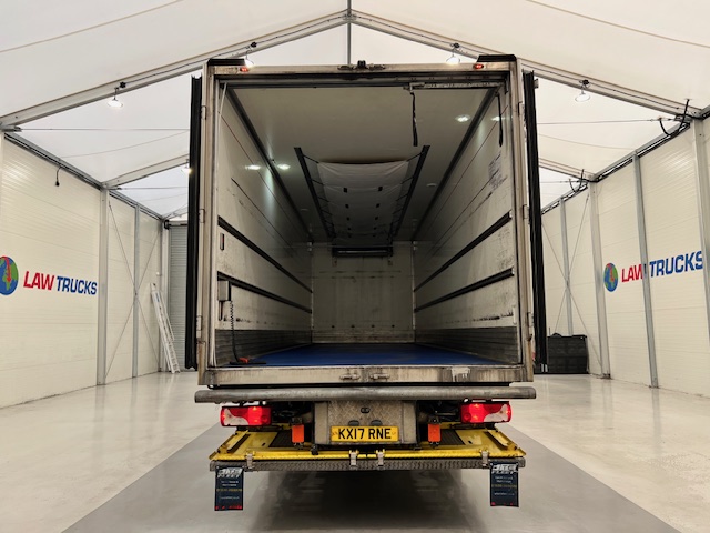 Scania P250 4×2 Sleeper Cab Fridge Box