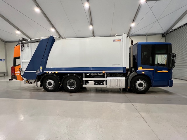 Mercedes Econic 2630 6×2 Refuse Bin Lorry