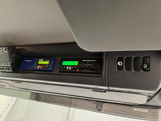 Scania P280 6×2 Rear Lift Day Cab Fridge Box