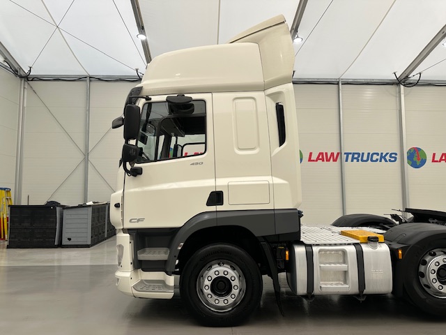 DAF CF 450 6×2 Space Cab Tractor Unit