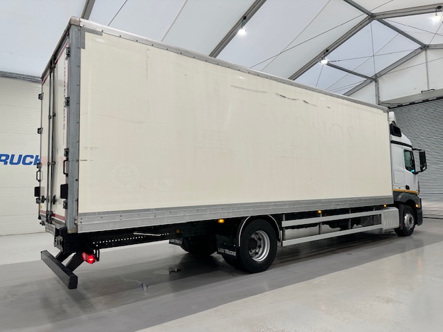 Mercedes Actros 1830 Sleeper Cab Box Van