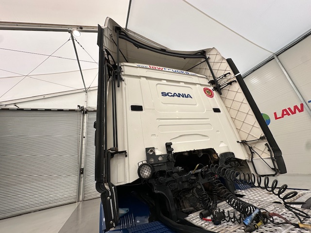 Scania R480 6×2 Midlift Tractor Unit Manual