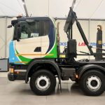 Scania G410 8×4 Rest Cab Hookloader Drawbar - thumbnail