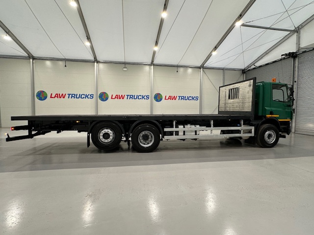 DAF CF75 310 6×2 Rear Lift Flatbed