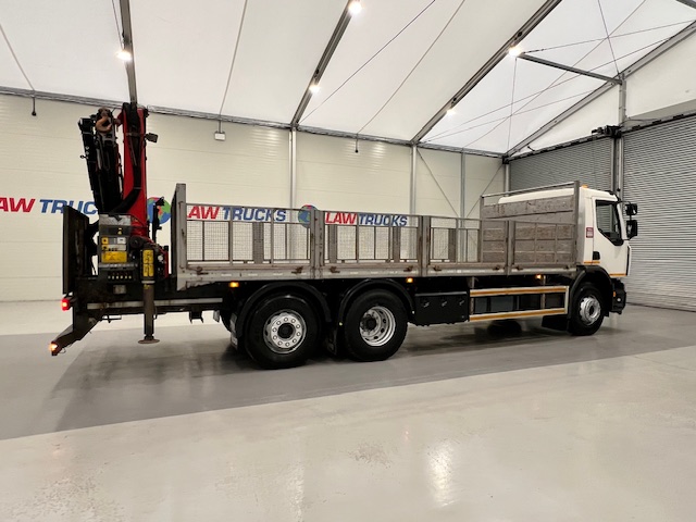Renault C320 6×2 Day Cab Dropside with Crane