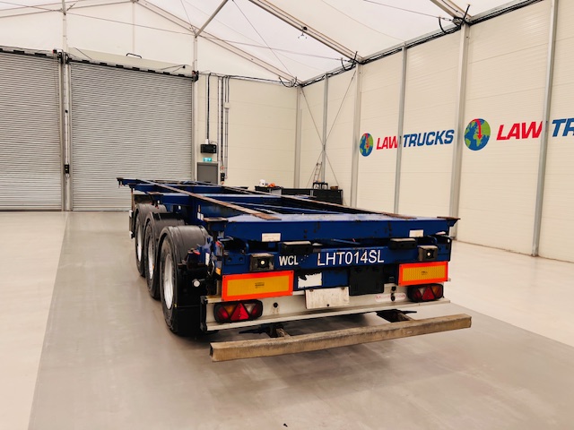 Montracon Tri Axle Sliding Skeletal Trailer BPW