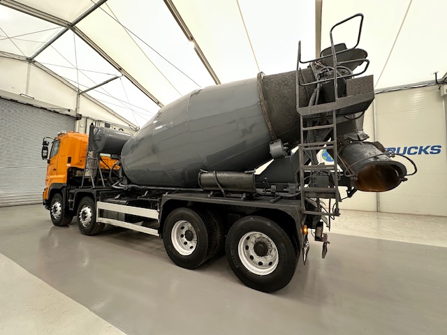 Hino 700 3241 8×4 Cement Mixer