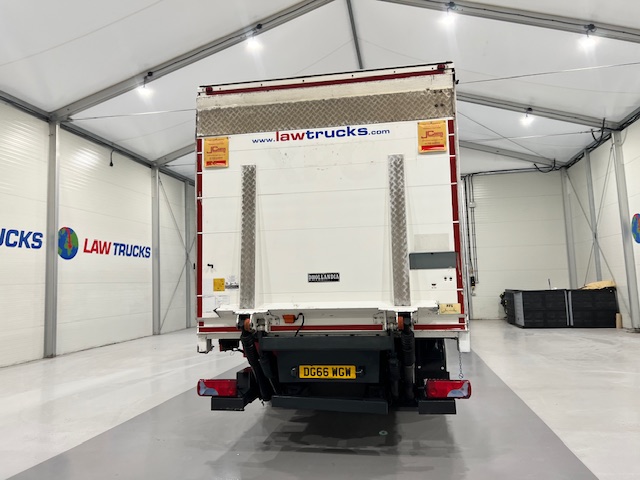 MAN TGM 18.250 4×2 Sleeper Cab Curtainsider