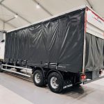 Volvo FM9 260 10 Tyre Sleeper Cab Curtainsider - thumbnail