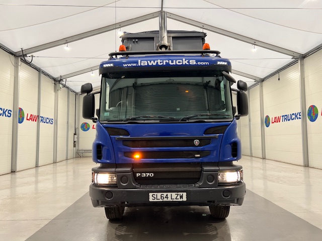 Scania P370 8×4 Sleeper Cab Tipper Manual