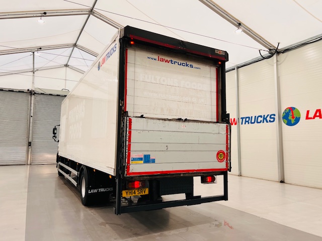 DAF CF 250 4×2 Day Cab Fridge Box