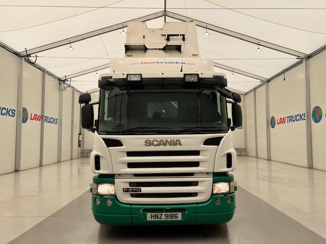 Scania P270 10 Tyre Day Cab Bulk Tipper with Crane