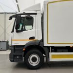 Mercedes Antos 2532 6×2 Rear Lift Day Cab Fridge Box - thumbnail