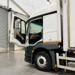 Mercedes Actros 1824 4×2 Sleeper Cab Fridge Box - thumbnail