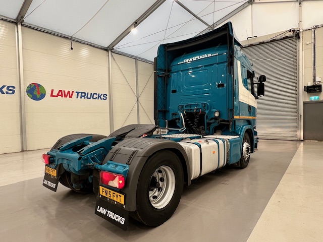 Scania R410 4×2 Sleeper Cab Tractor Unit