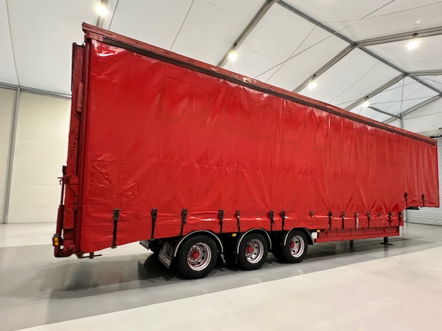 Kerbaid Miles Nunn Tri Axle Stepframe Enclosed Lowloader