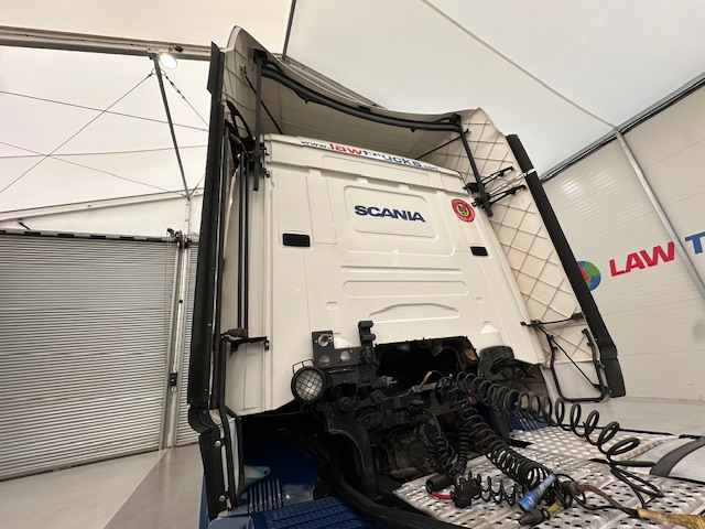Scania R480 6×2 Midlift Tractor Unit Manual