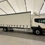 Scania P230 4×2 Sleeper Cab Curtainsider Manual - thumbnail