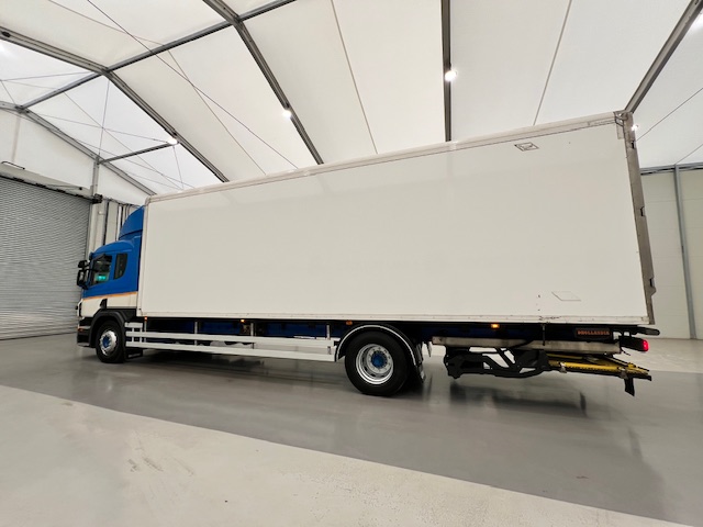 Scania P250 4×2 Sleeper Cab Fridge Box