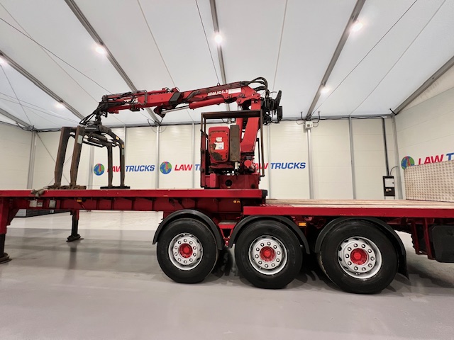 Corus Tri Axle Flatbed Brick Grab Trailer