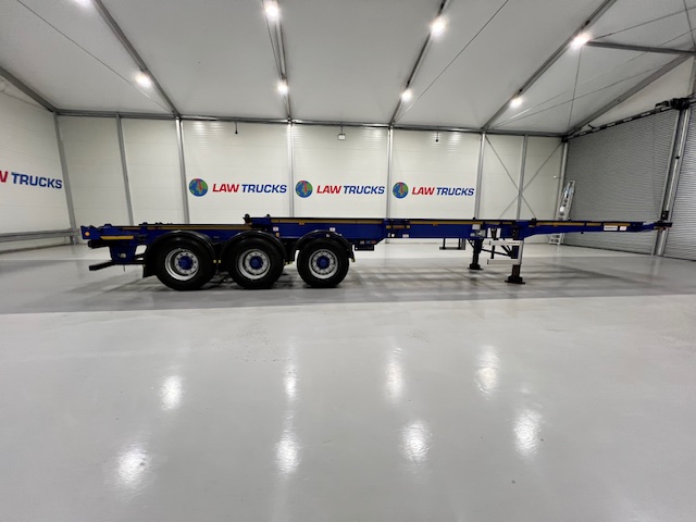Dennison Tri Axle Sliding Skeletal Trailer BPW