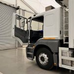 Mercedes Axor 2529 6×2 Rear Lift Sleeper Cab Fridge Box - thumbnail