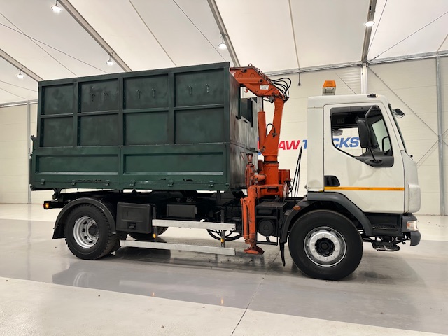 DAF LF55 220 4×2 Steel Tipper Grab Manual