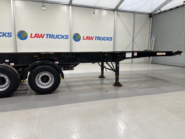 Dennison Tri Axle Sliding Skeletal Trailer BPW