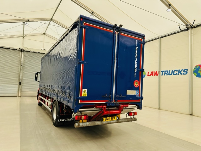 Mercedes Actros 1824 Day Cab Curtainsider