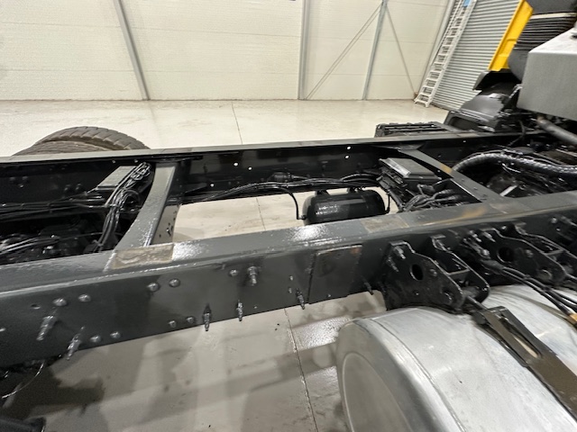 Volvo FM 300 6×4 Day Cab Tipper