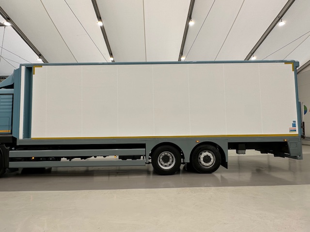 MAN TGS 26.360 6×2 Sleeper Cab Insulated Box Van