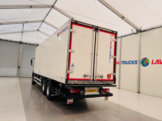 DAF CF 330 6×2 Rear Lift Fridge Box
